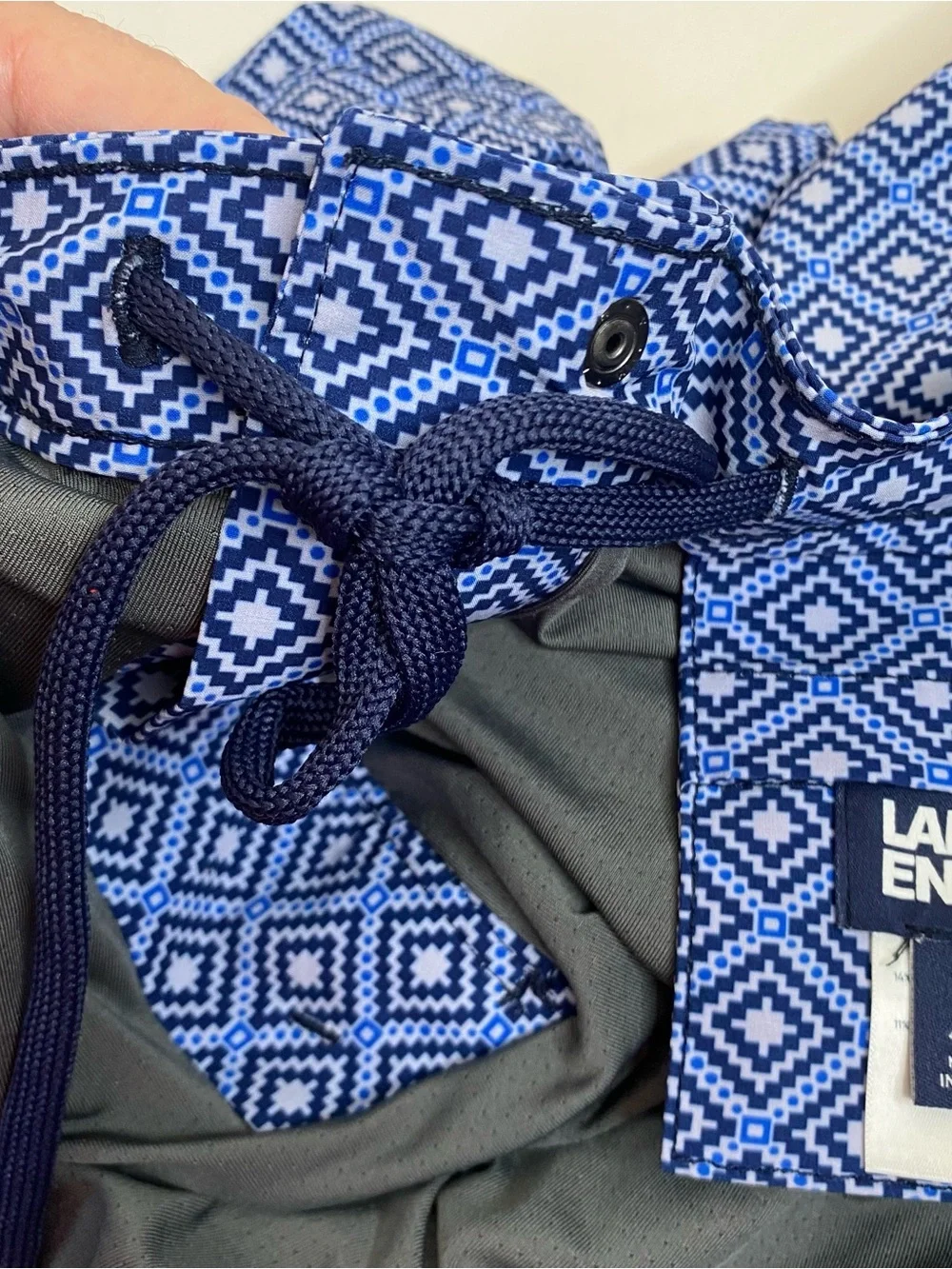 Land’s End Lined Sunset Swim Trunks Blue Geometric 7” Inseam XL (40-42)